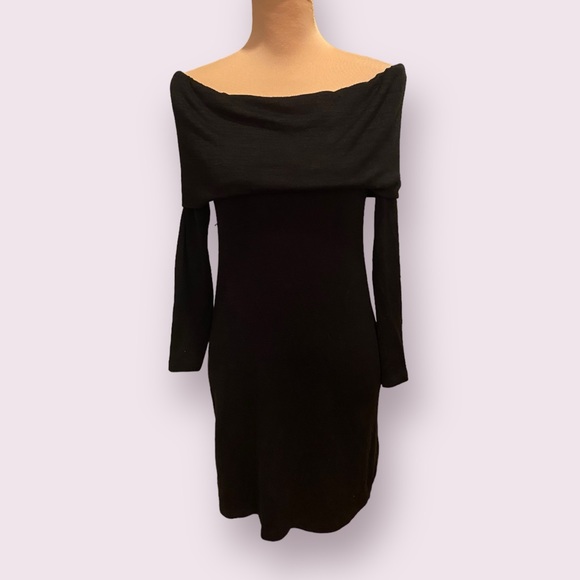 Aritzia | Women’s | Wilfred Free Black Off The Shoulder Dress | Size: M - Picture 1 of 8